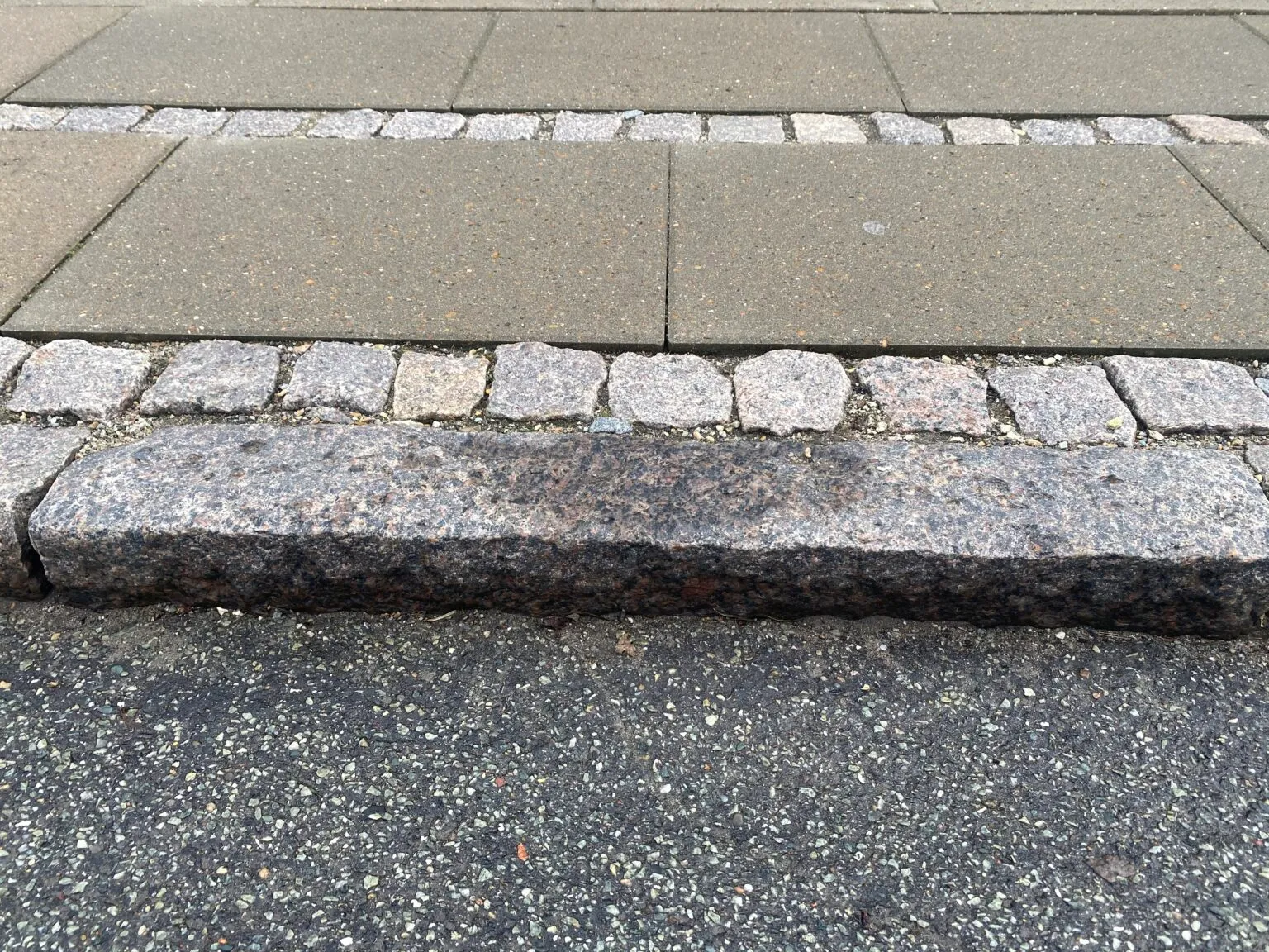 Granitkantsten