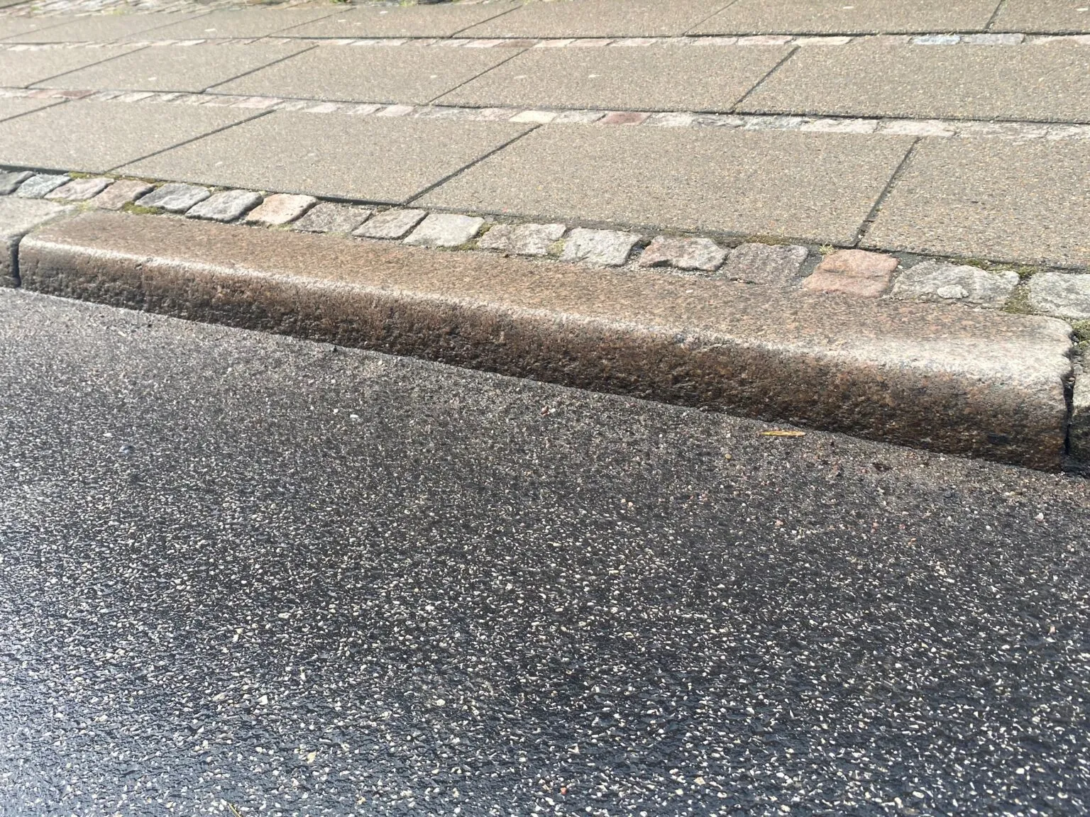 Granitkantsten