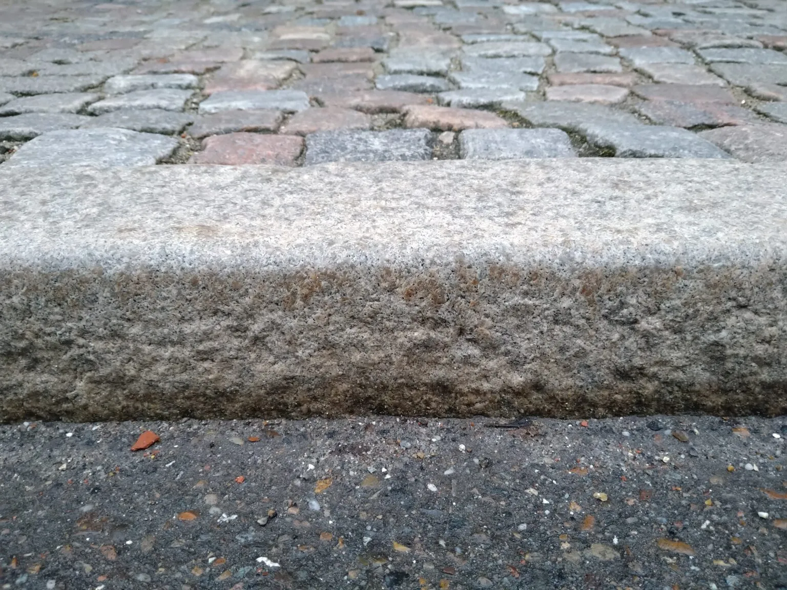 Granitkantsten